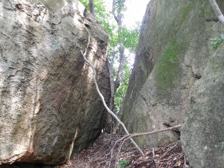 ��B���R��