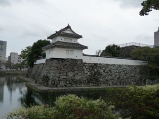 �啪�{����